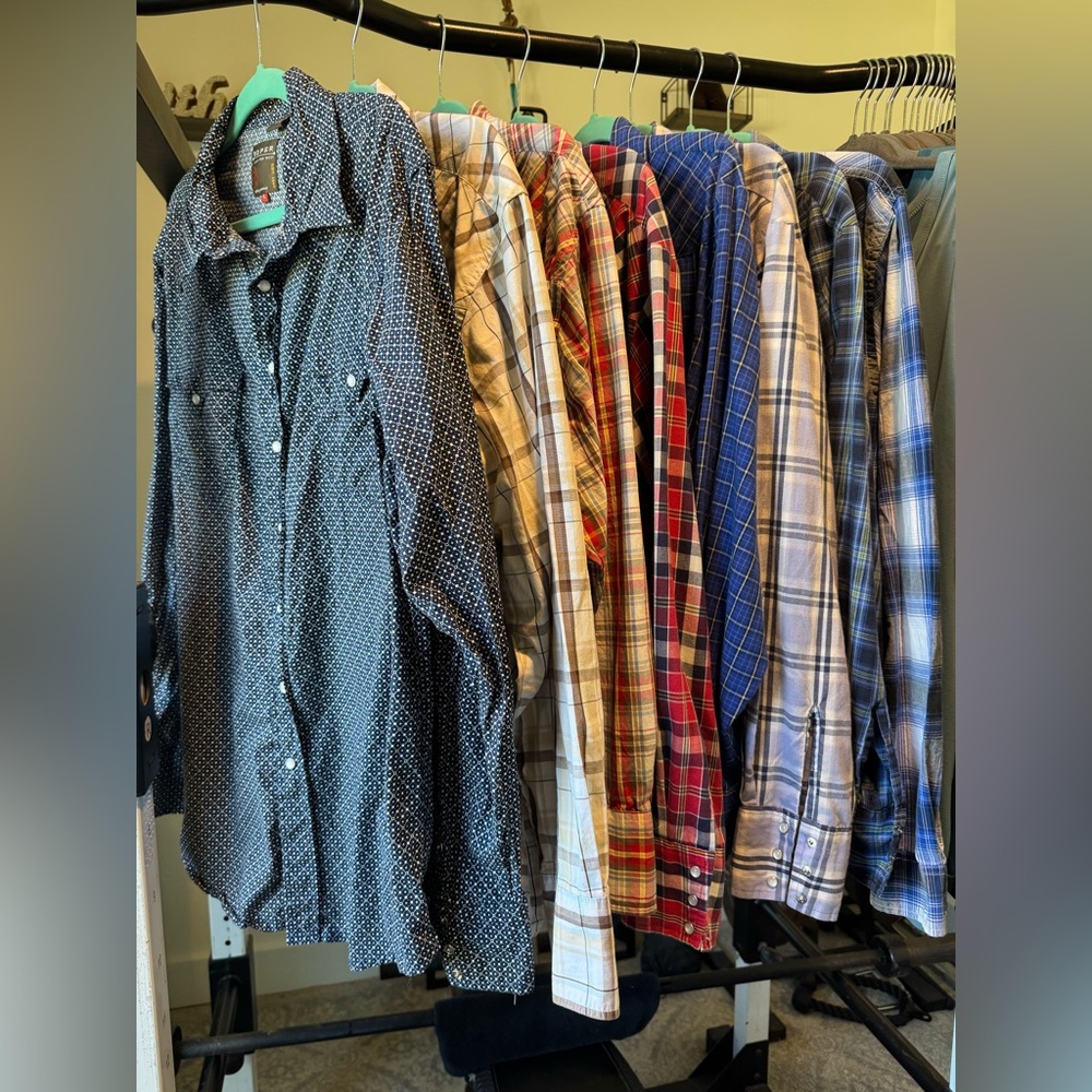 Lot of 8 men’s XL pearl snap long sleeve shirts